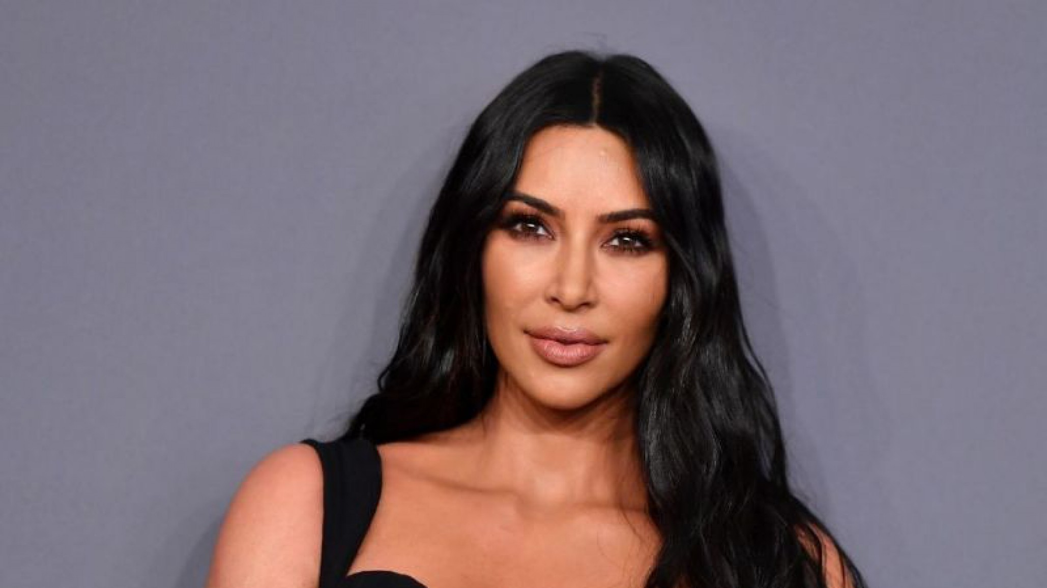¡Cambio radical! Kim Kardashian mostró su nuevo look