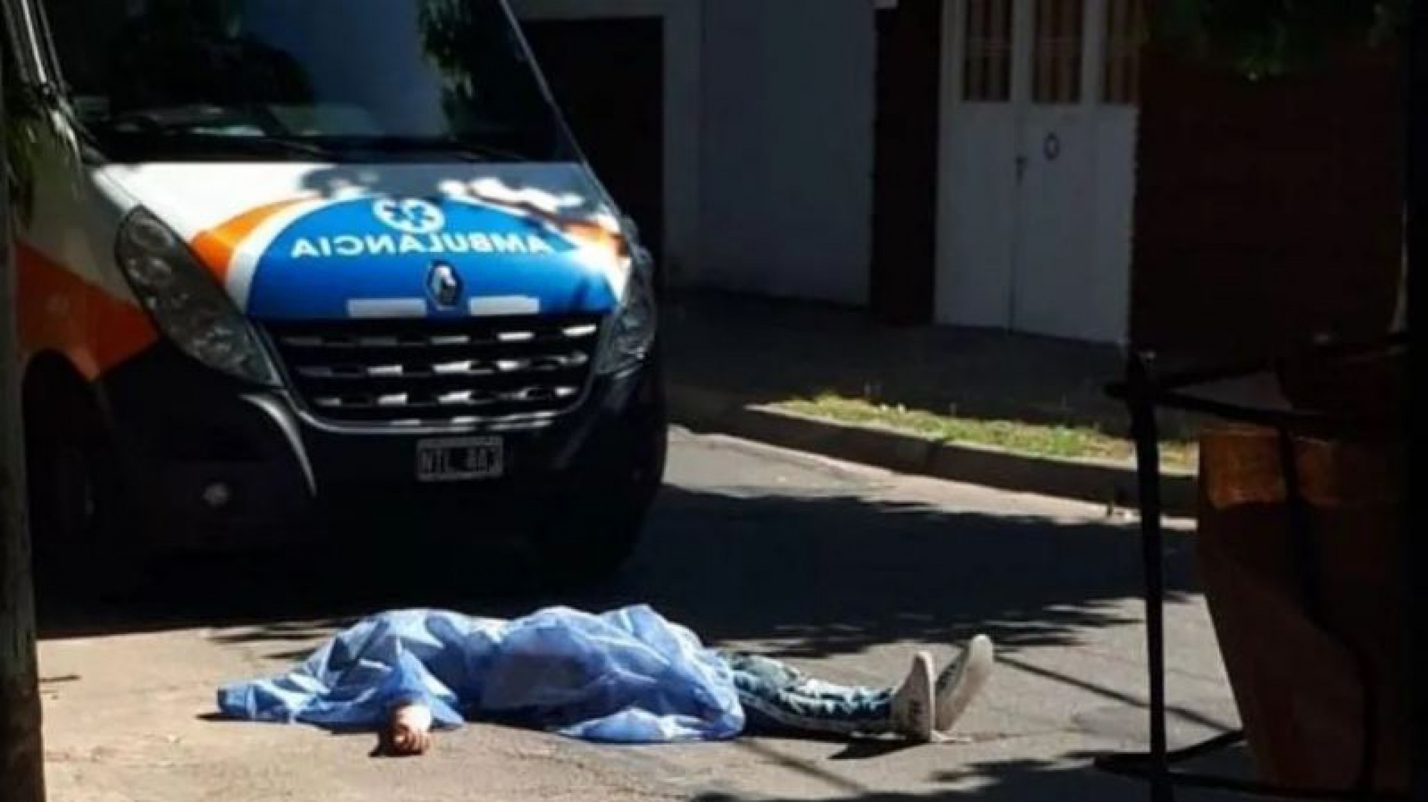 Arrojaron un cadáver con un tiro, muy cerca del Hospital Posadas