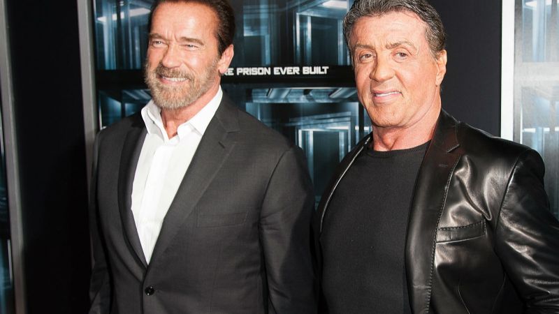 Encuentro de dos potencias: Arnold Schwarzenegger y Sylvester Stallone compartieron un regalo muy especial