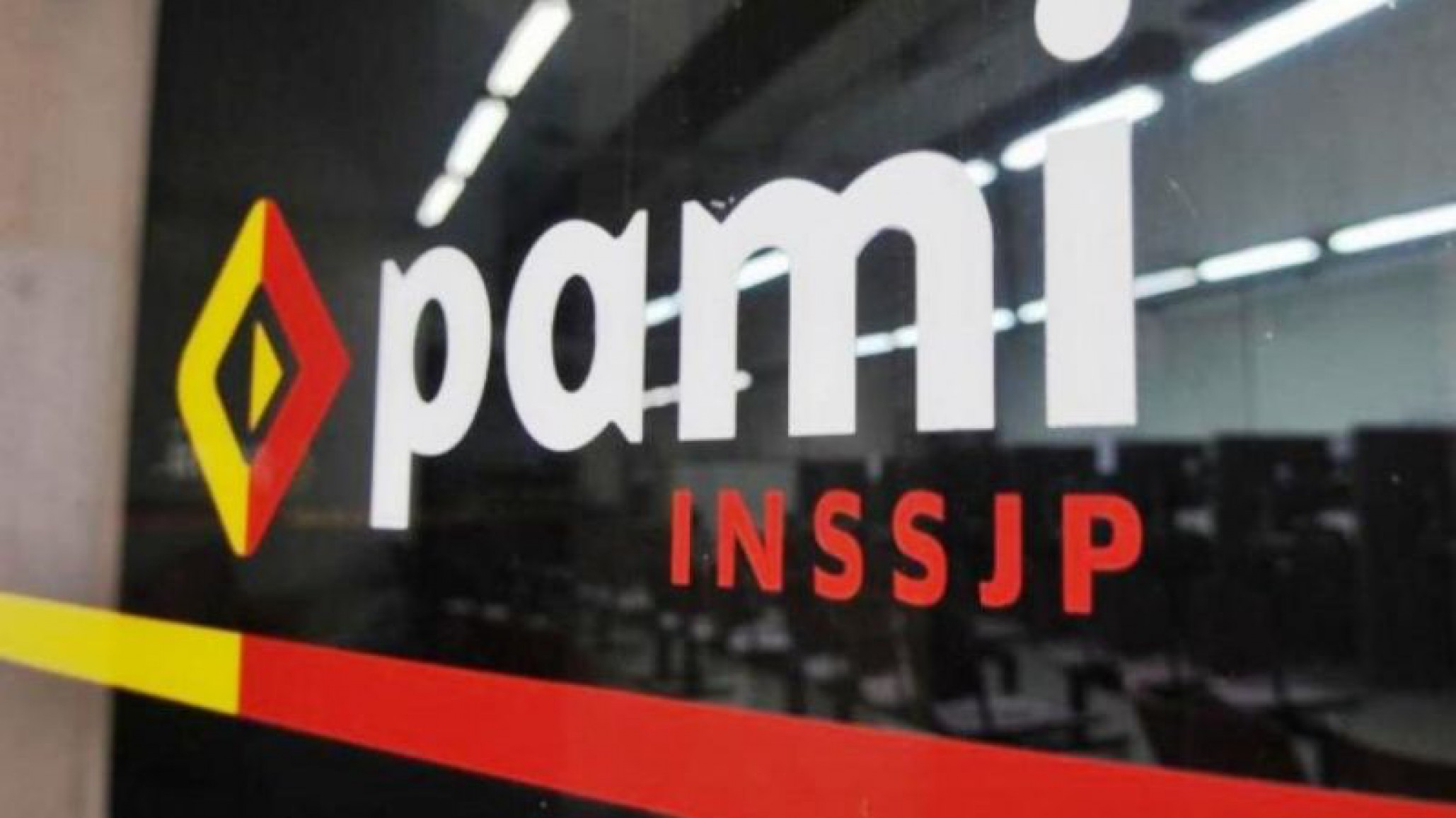 Denuncian a la titular del PAMI por imponer el lenguaje inclusivo