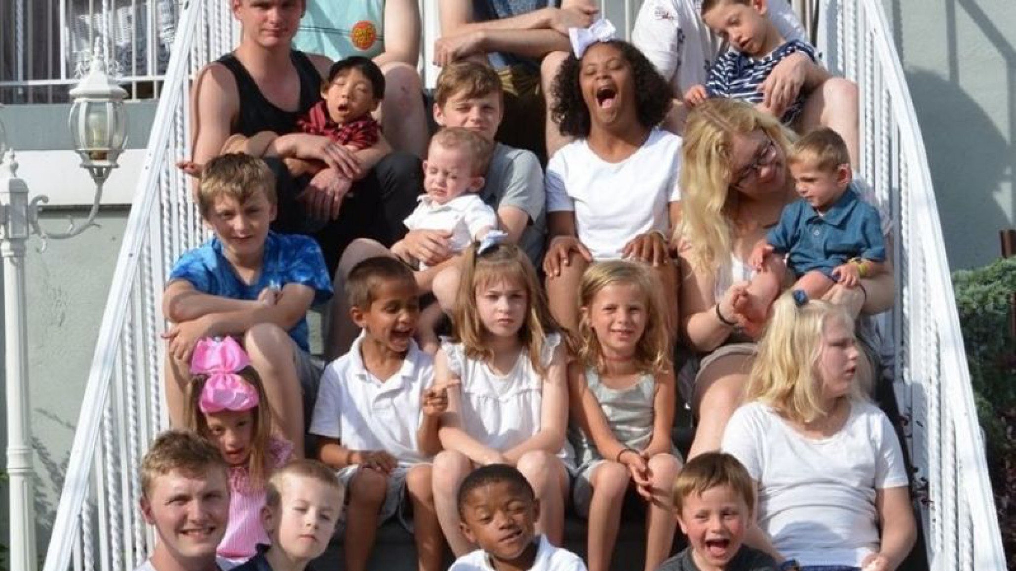 Sin síntomas, una madre contagió de coronavirus a 17 de sus 18 hijos