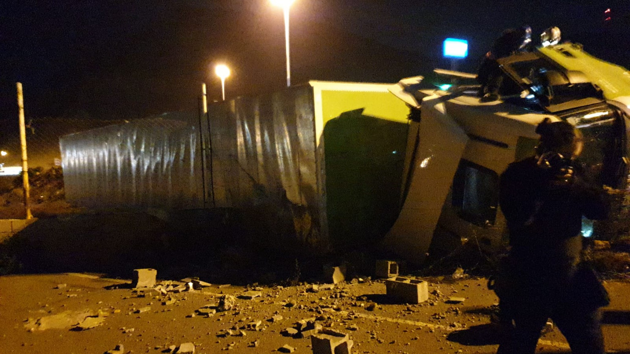 Comodoro: Violento vuelco sobre la Ruta Nacional N° 3