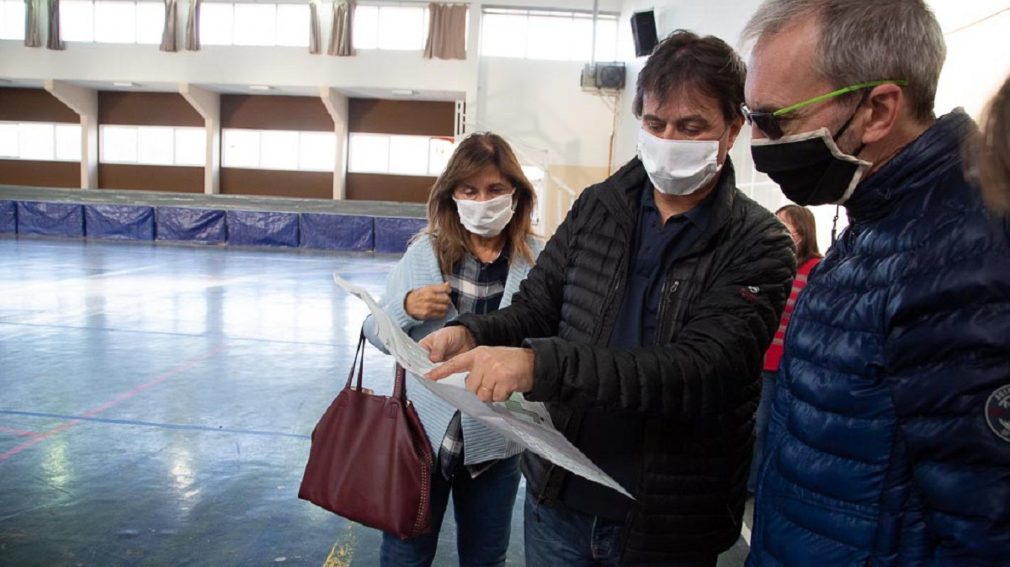 Coronavirus: Hay 4 casos en Rada Tilly “se hizo un análisis a todos los del avión, se esperan resultados”