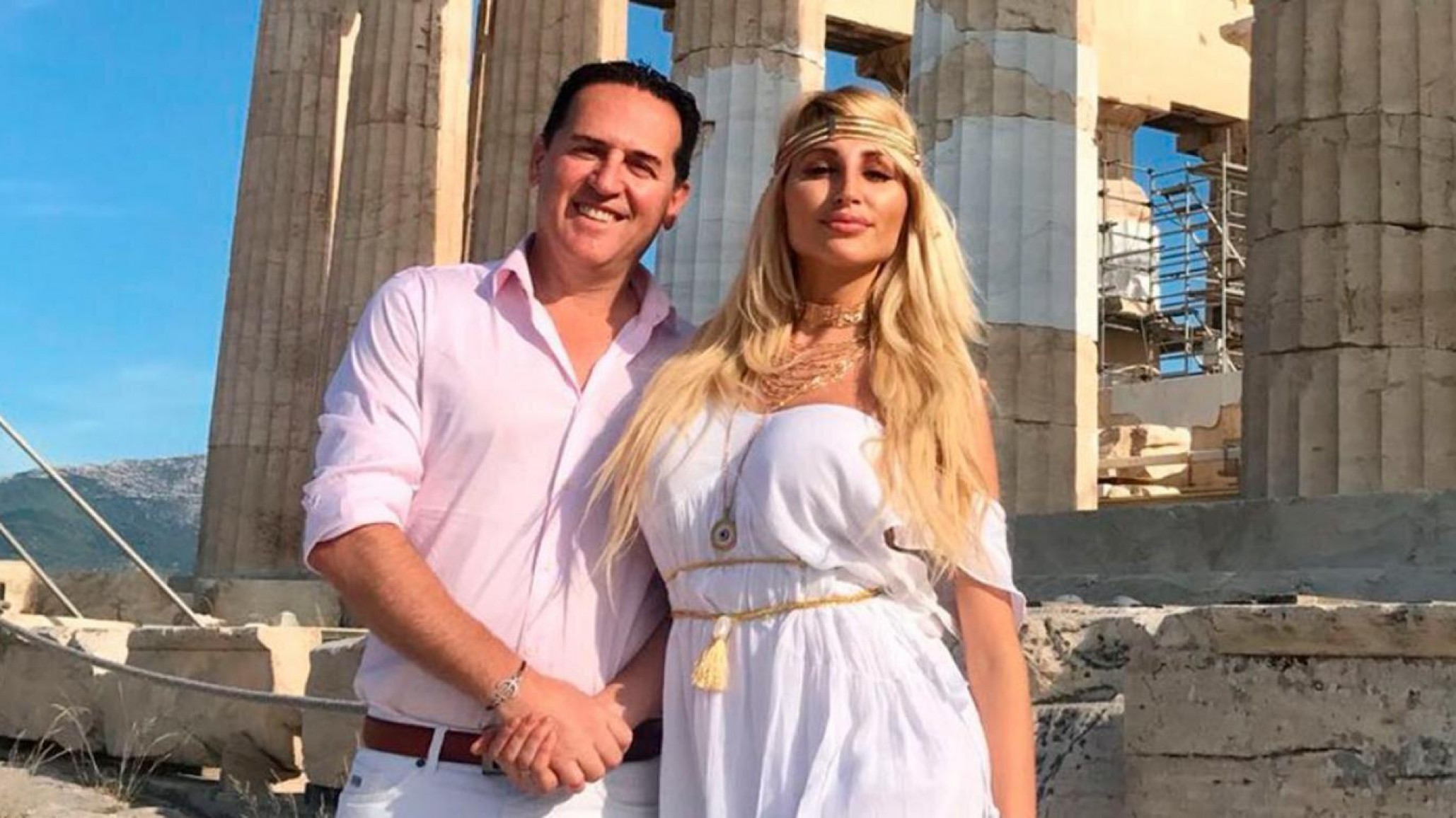 Vicky Xipolitakis denunciaría a su exmarido por lavado de dinero
