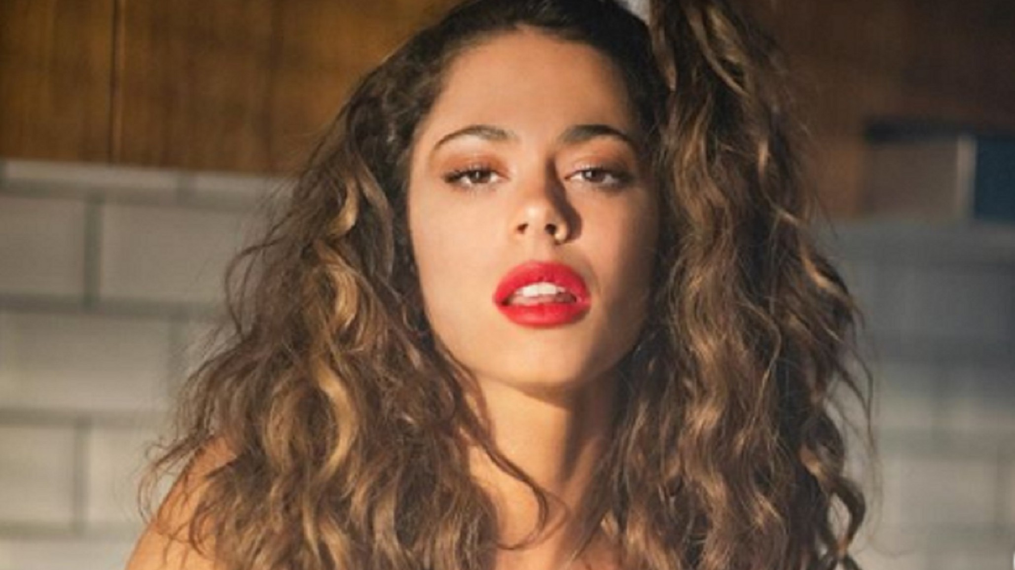 Tini Stoessel desafía a sus seguidores al #EllaDiceChallenge en Tik tok ¿Te animás?