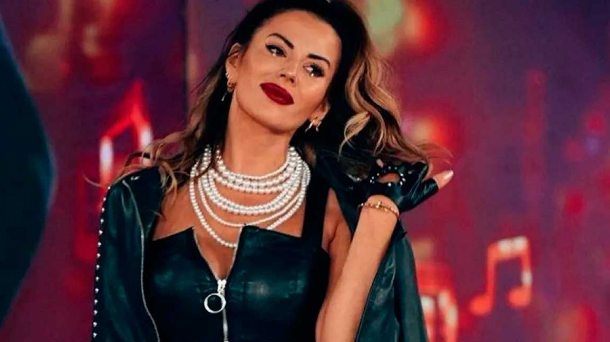 Karina Jelinek se sinceró: “Me atraen hombres y mujeres”