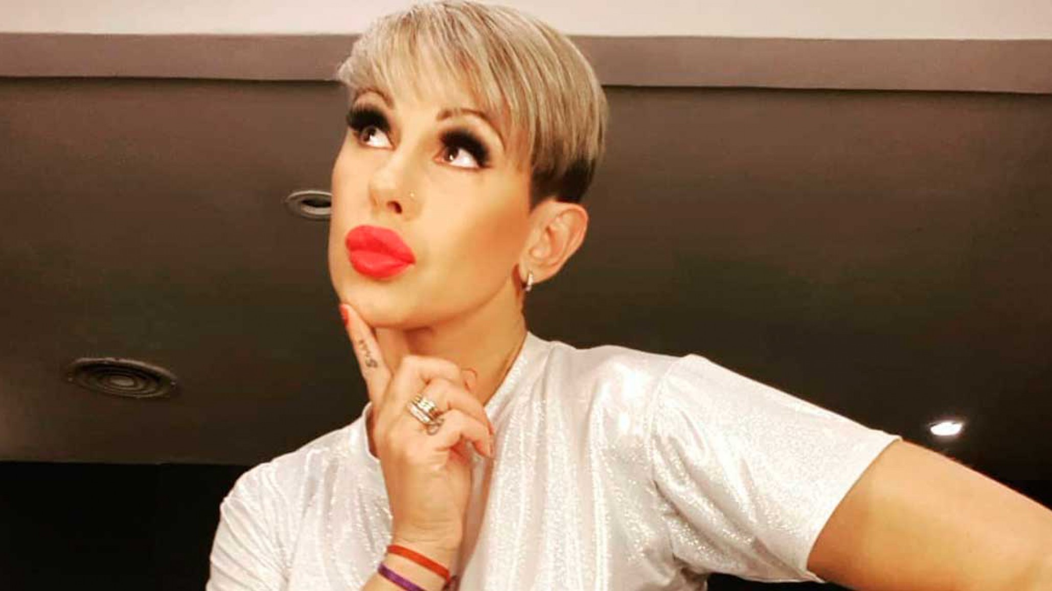 Mónica Farro mostró su humor con un video en silla de ruedas pero fue criticada