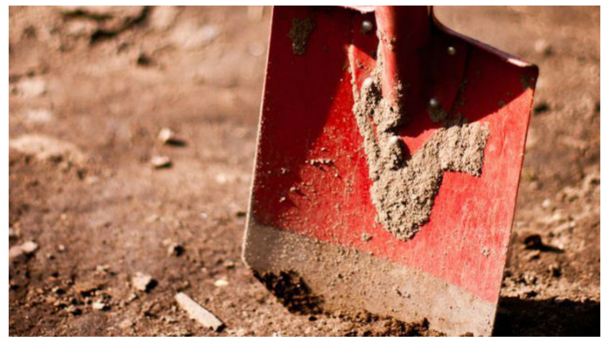 Detienen a un adolescente de 16 años por golpear a su mamá con una pala