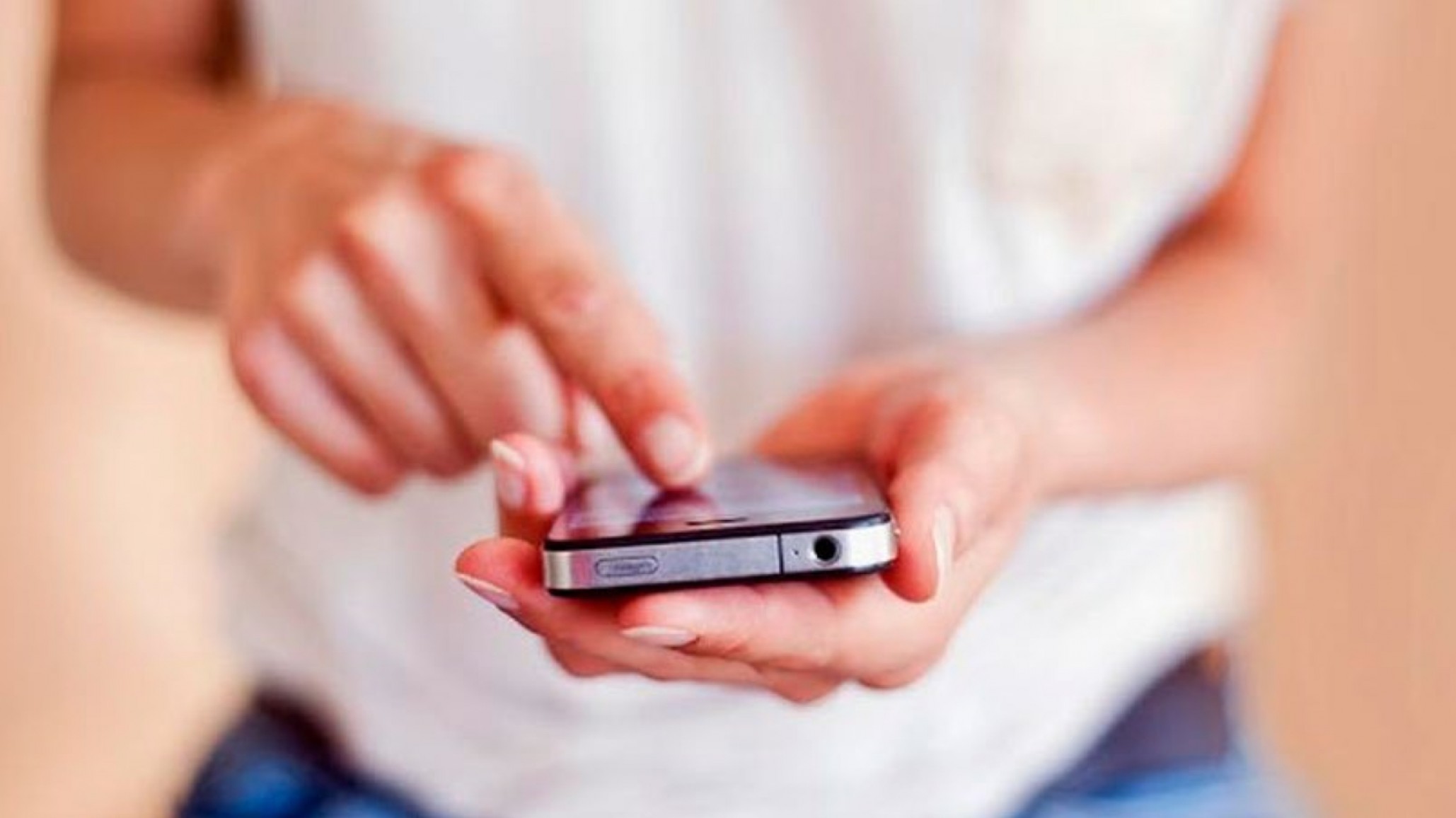 Robaron el celular a un alumno de primer año cerca de la escuela 737