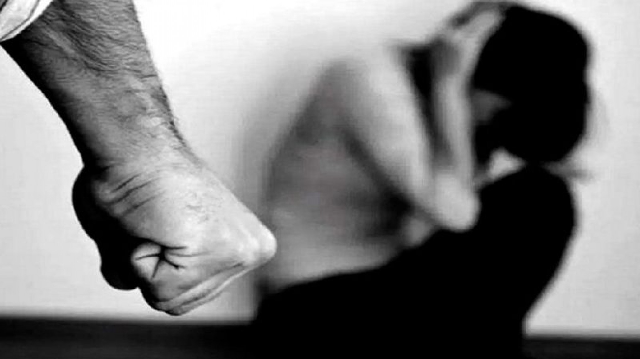 Violencia de género: la mujer quemada con aceite habría sido violentada por su pareja