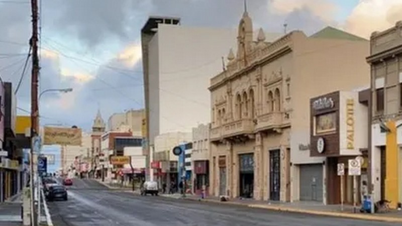 Paro del 10 de abril: sin bancos ni vuelos, ¿qué pasa con el bono de ANSES para jubilados?