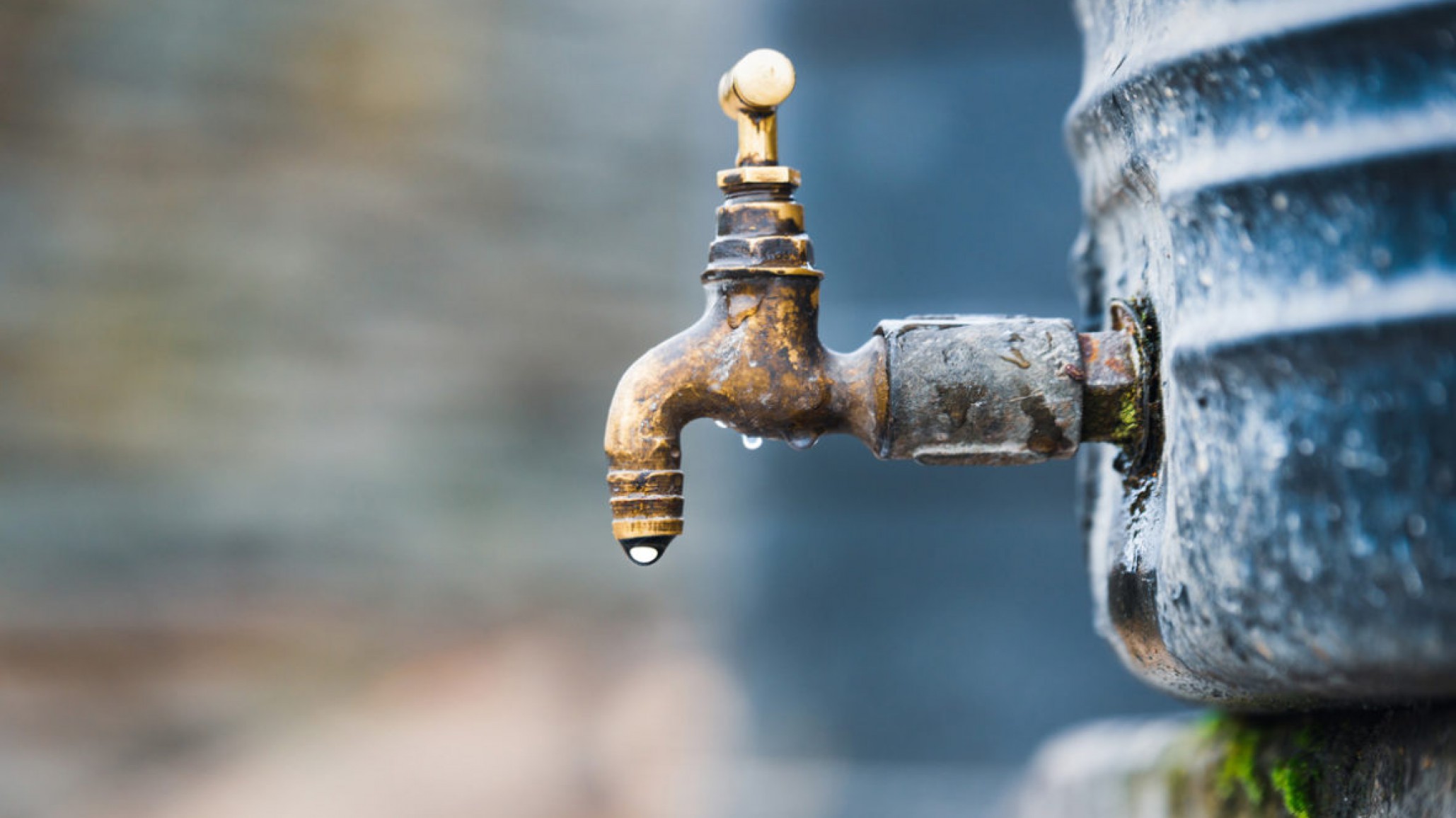 Hay corte de agua en 9 barrios por rotura del acueducto