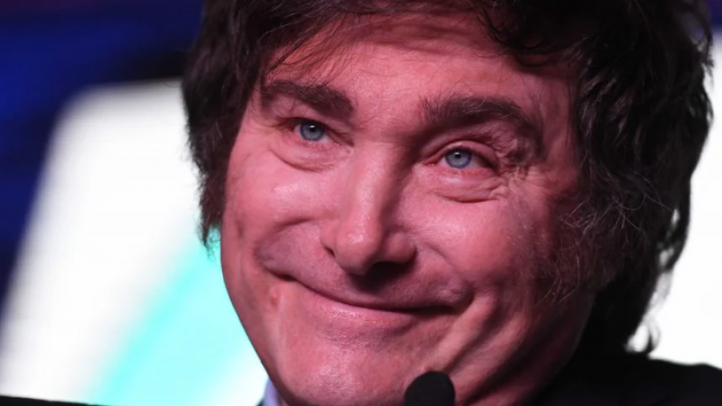 Cumpleaños a lo Milei: Un nene celebró sus 11 años con una torta polémica