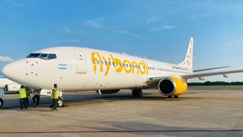 Flybondi se va a Ezeiza: por el paro, mudan los vuelos de Aeroparque