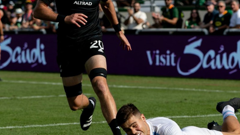 Los Pumas 7s avanzan a semifinales en Perth con Moneta como figura clave