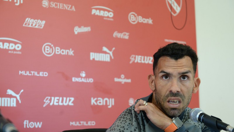 La AFA sancionó a Tevez por los comentarios contra Pablo Dóvalo