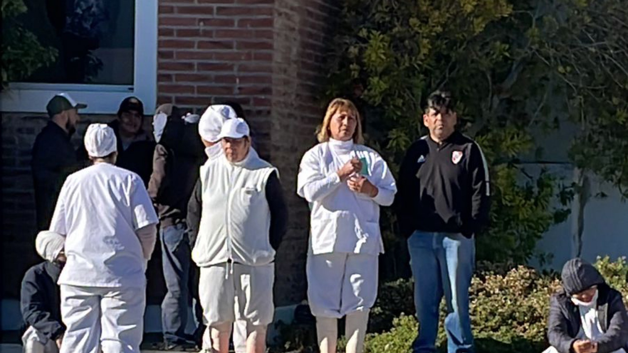 Trabajadores de TAEX se manifiestan por recomposición salarial