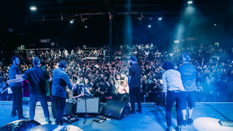 Doble contratiempo: No Te Va Gustar pospone concierto en Vélez y coincide con fecha en Comodoro