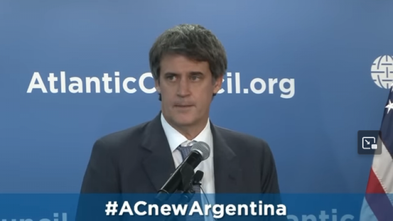 Prat Gay: "Si el gobierno no da una buena noticia antes de mayo me preocupa que tenga problemas"