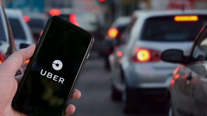 Personal de tránsito secuestró un vehículo por considerarlo Uber