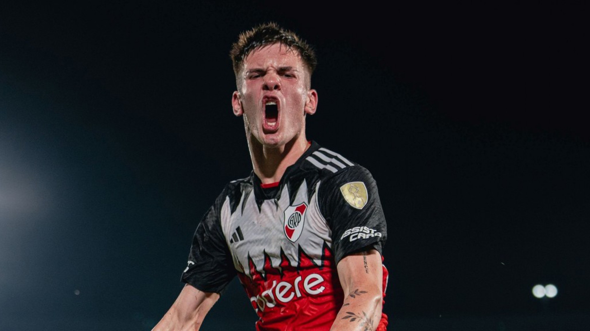 River derrotó a Libertad 2-1 con golazo de Mastantuono