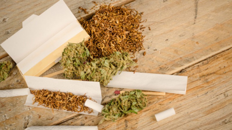 Quisieron huir de un control policial: tenían más de 30g de marihuana en una mochila