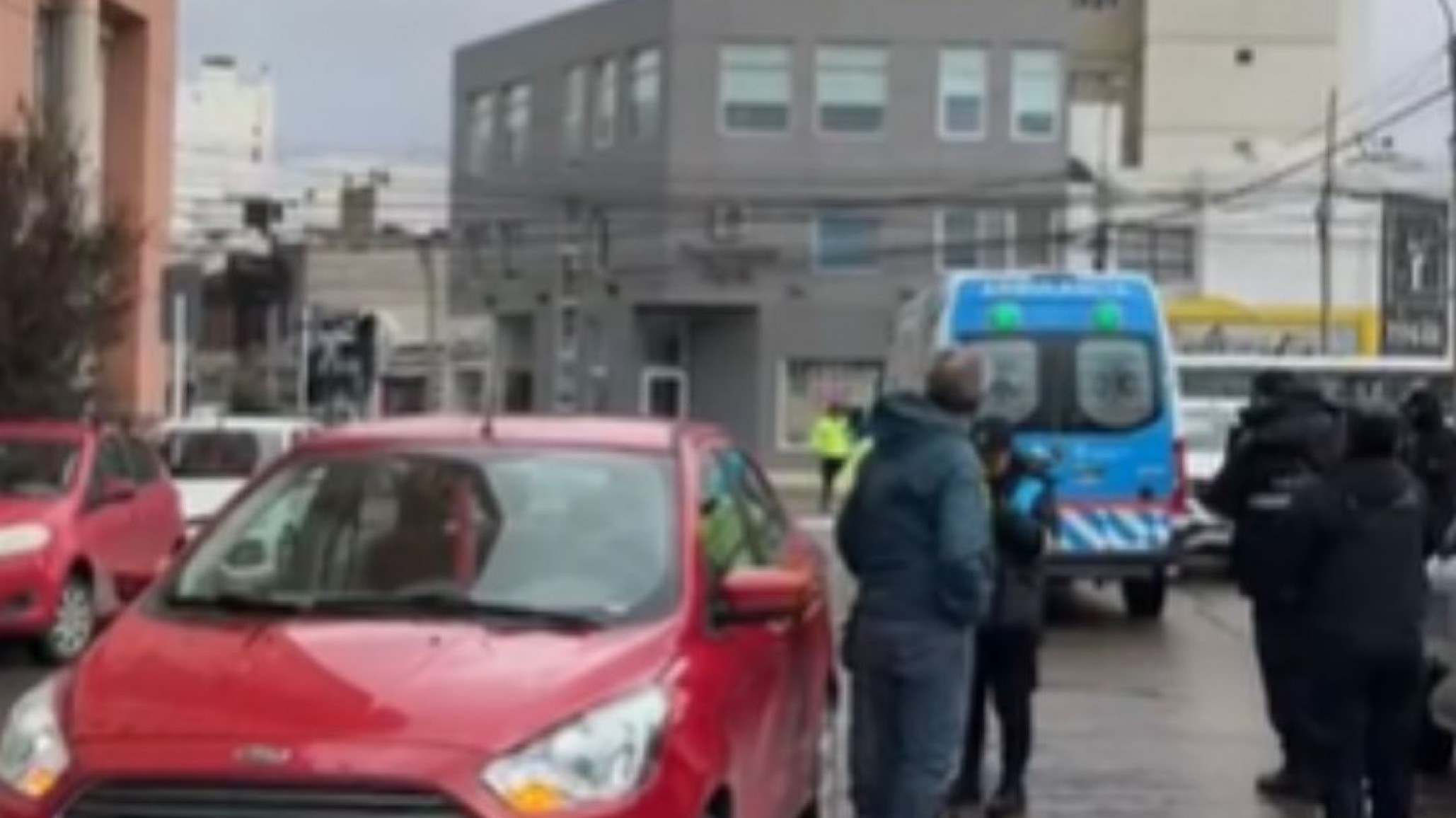 Un mujer fue atropellada mientras cruzaba la calle Almirante Brown