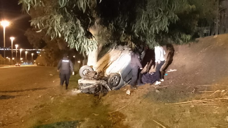 Conducía borracho y terminó volcando: hay dos heridos