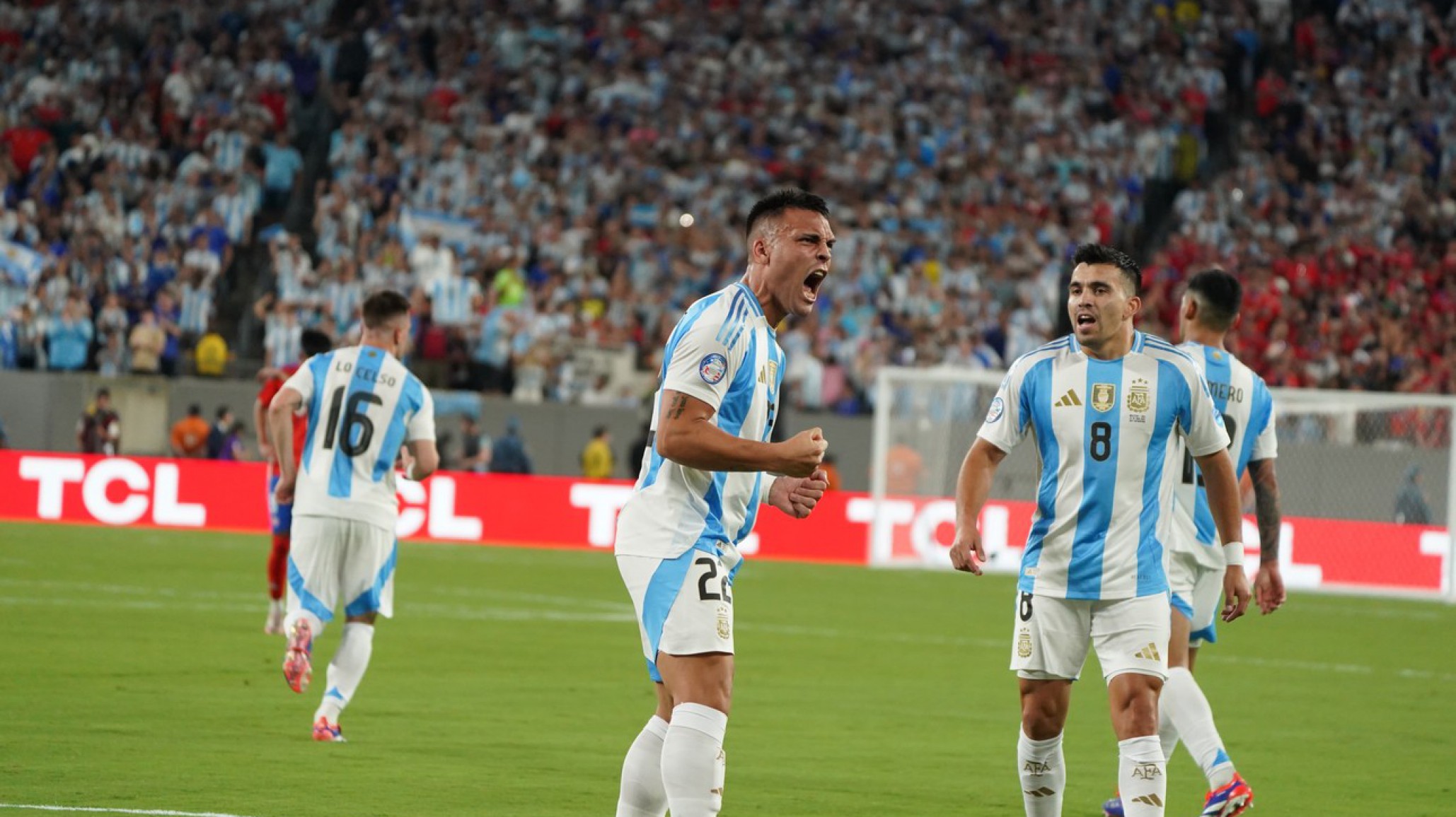 Argentina venció a Chile y está en cuartos de final de la Copa América