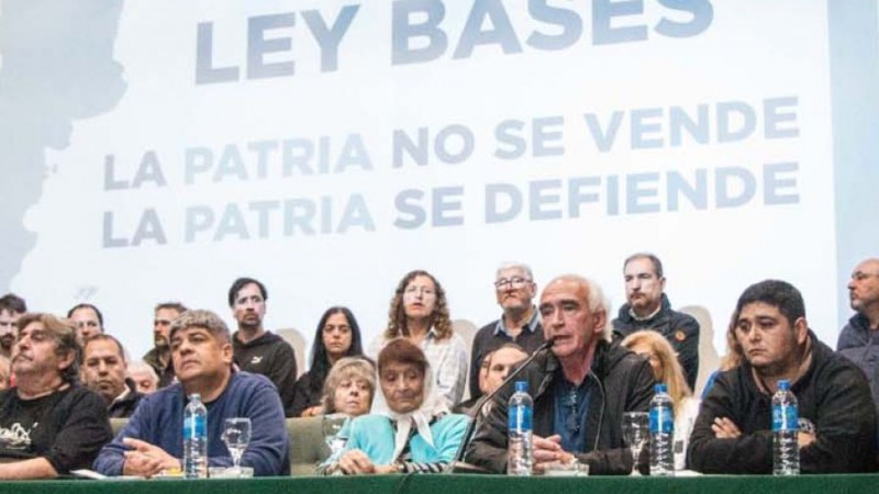 Comunicado y crítica de la CGT tras la aprobación de la Ley Bases: "El ajuste lo pagan los trabajadores"