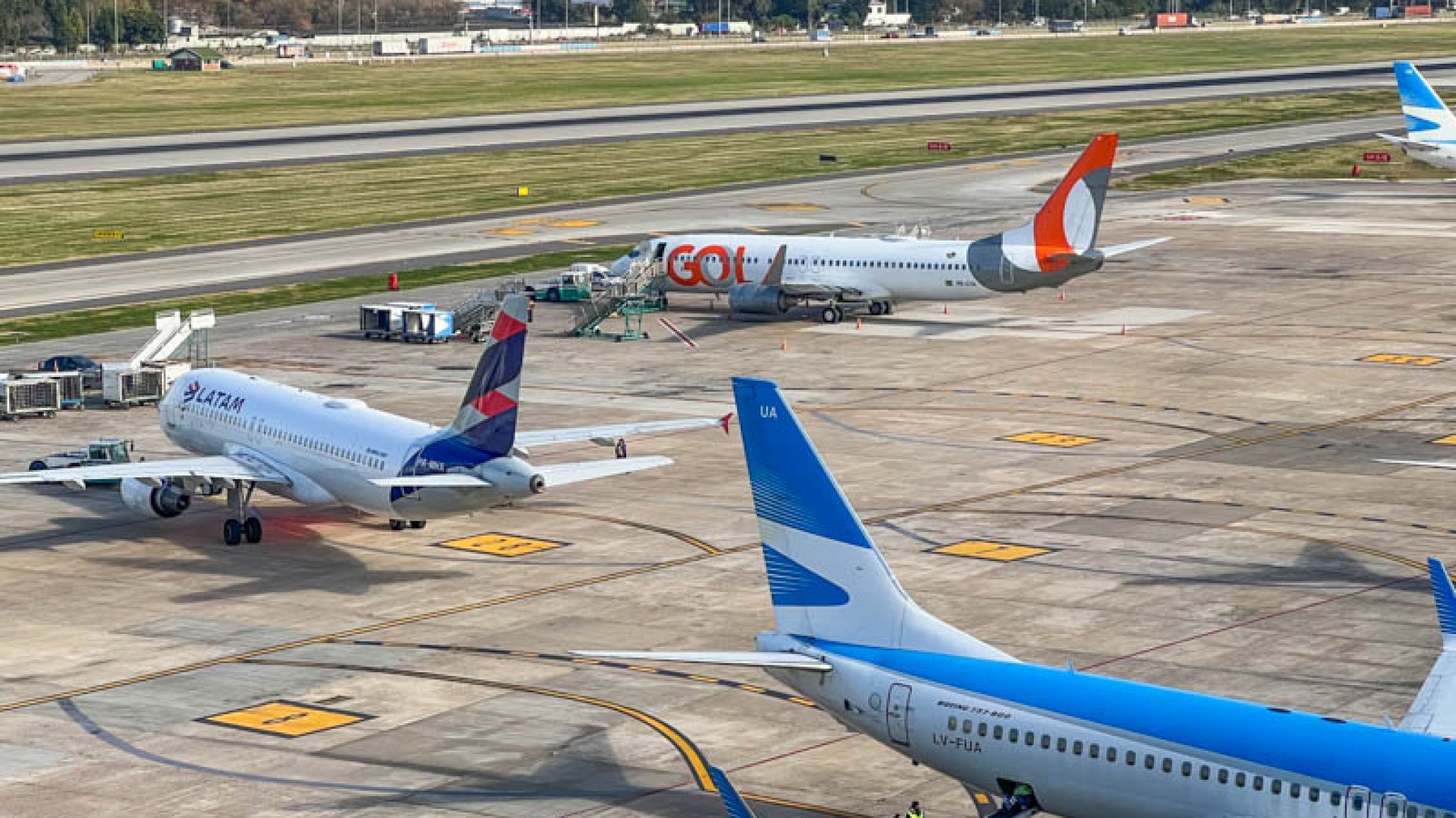 Hay demoras en Ezeiza y Aeroparque por medidas gremiales