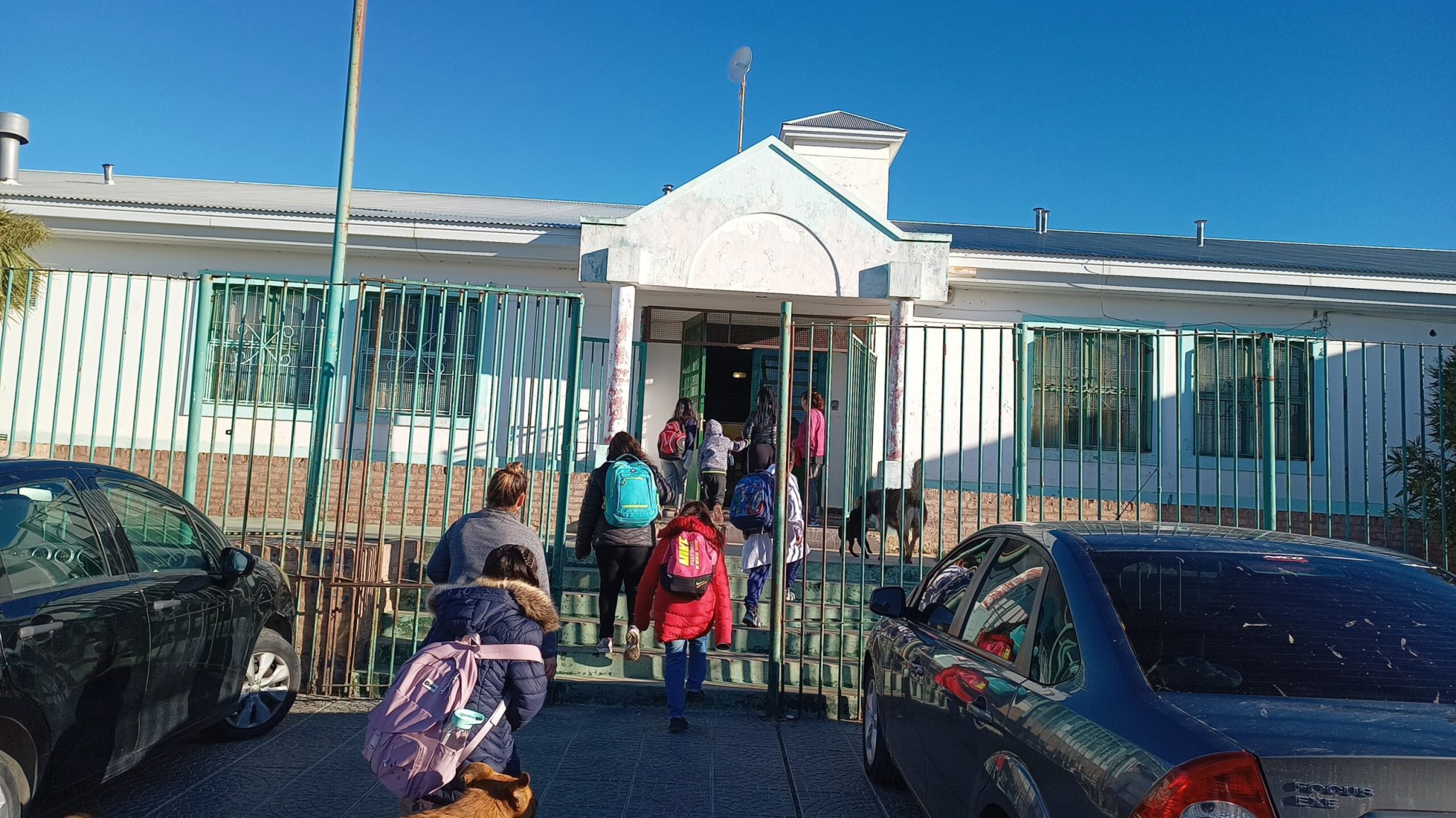 Tras el reclamo, apareció la solución en la Escuela 209: mañana vuelven a clases