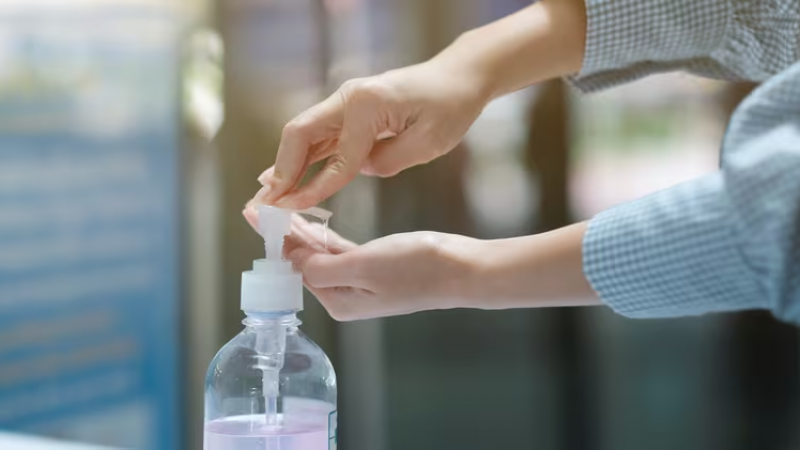 Alerta sanitaria: ANMAT prohibió un repelente y desinflamante falsificados