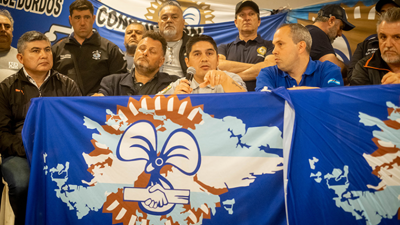 Gremios rechazan el cierre de la Escuela Nacional de Pesca: "Es una decisión que afecta la soberanía"