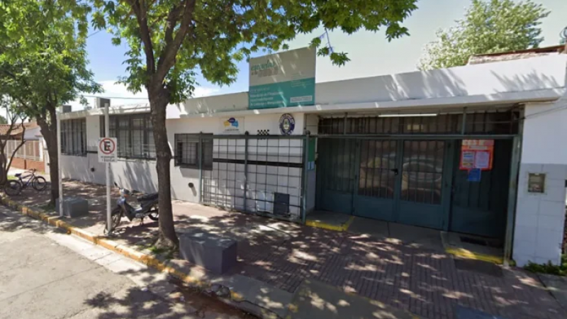 Tres adolescentes amenazaron con un cuchillo y abusaron de un menor de 13 años