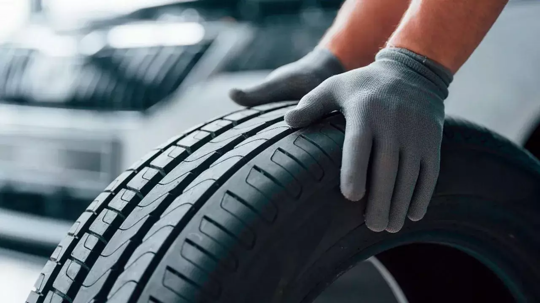 El Gobierno reduce aranceles en neumáticos, electrodomésticos y plásticos: ¿Cuáles son los 89 productos?