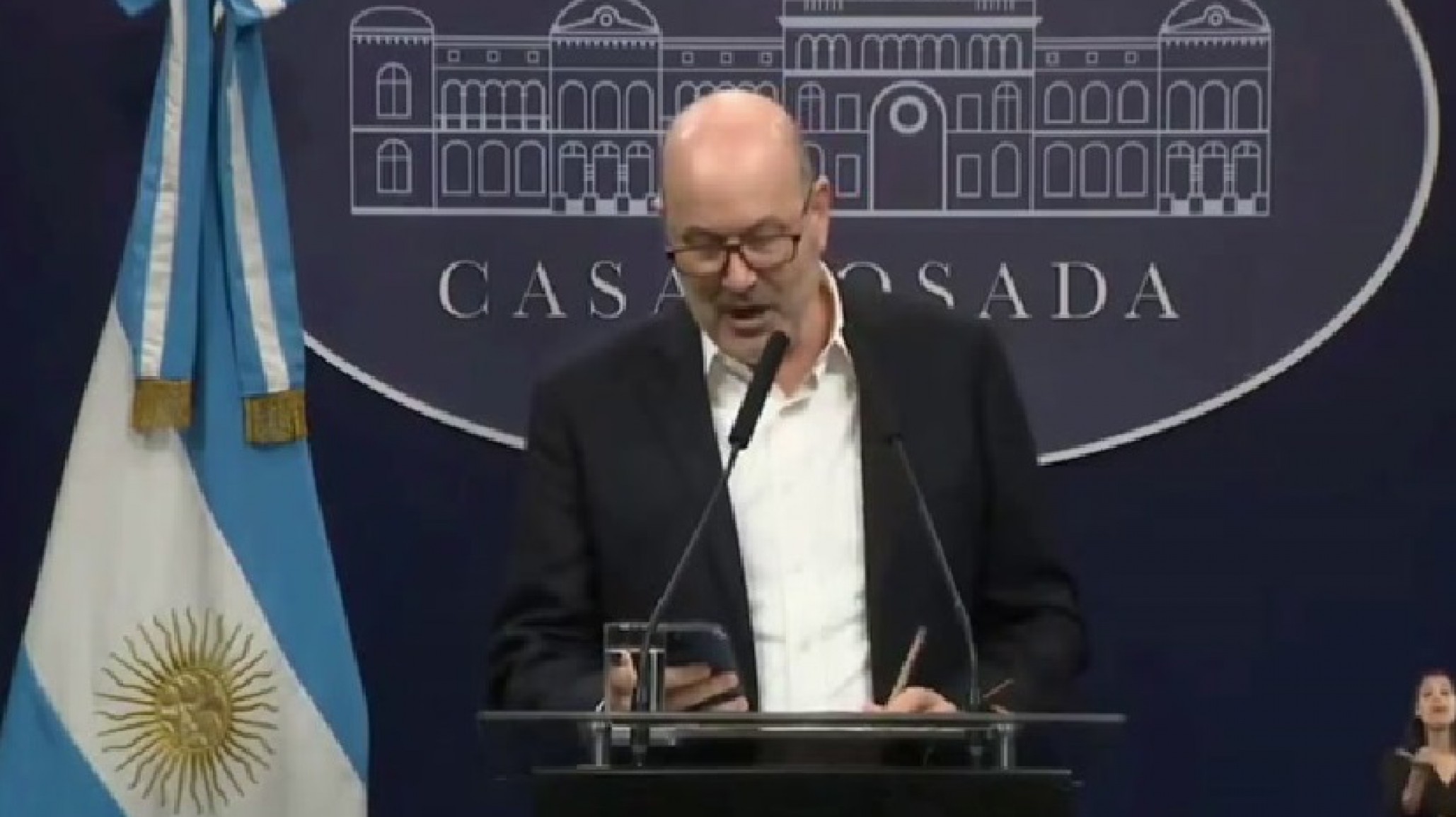 El gobierno prohibió el nepotismo en el sector público: ¿Qué significa?