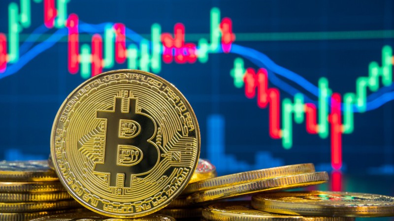 Bitcoin roza los USD 100.000 y marcó un nuevo récord histórico