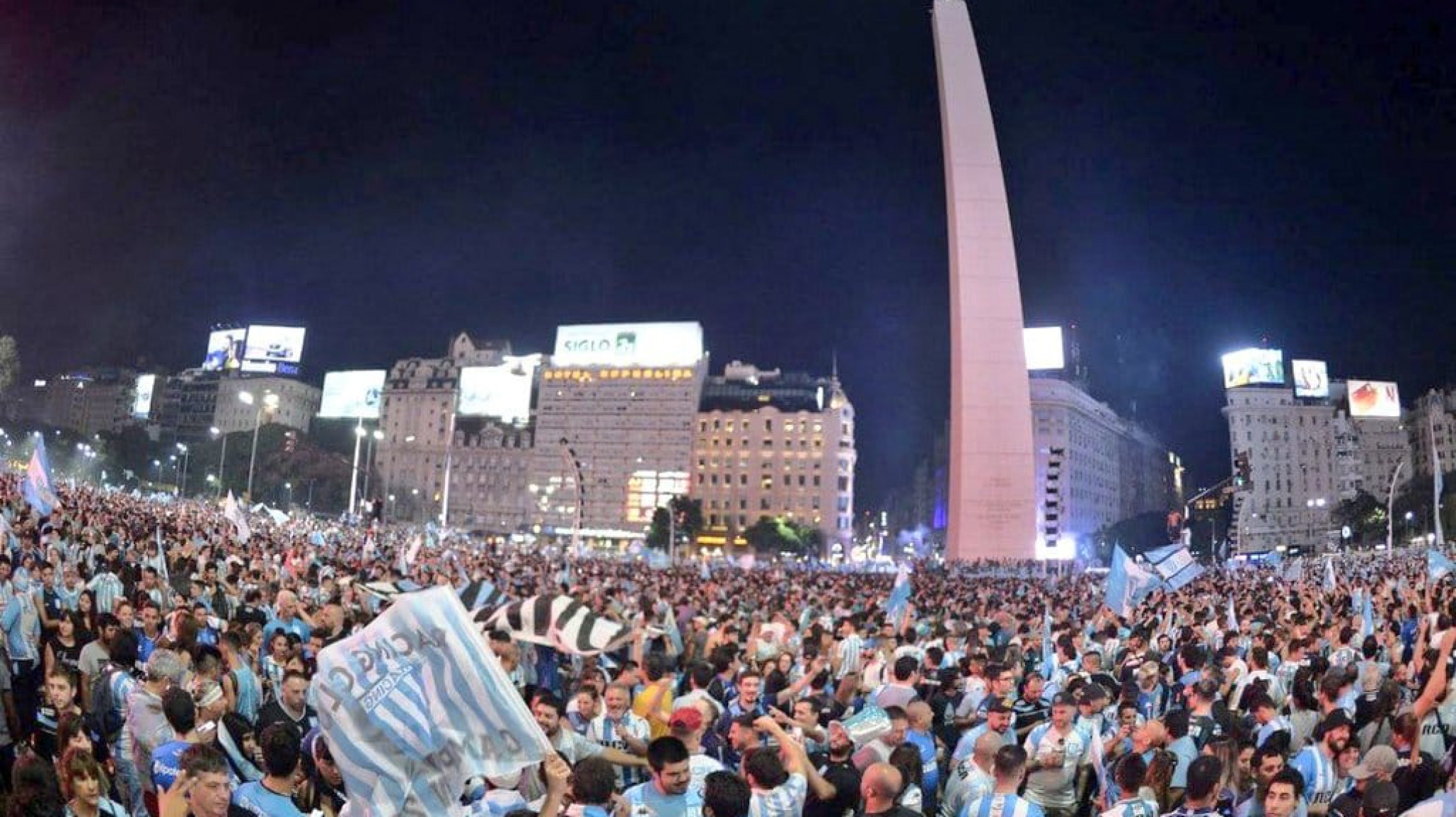 Racing regresa a Buenos Aires este domingo por la tarde, ¿cómo serán los festejos?