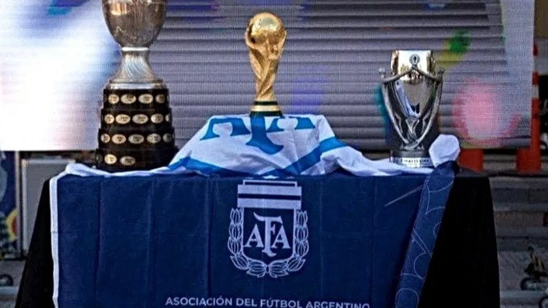 Chubut recibe a las copas del Mundial de Qatar 2022, la Copa América y la Finalissima