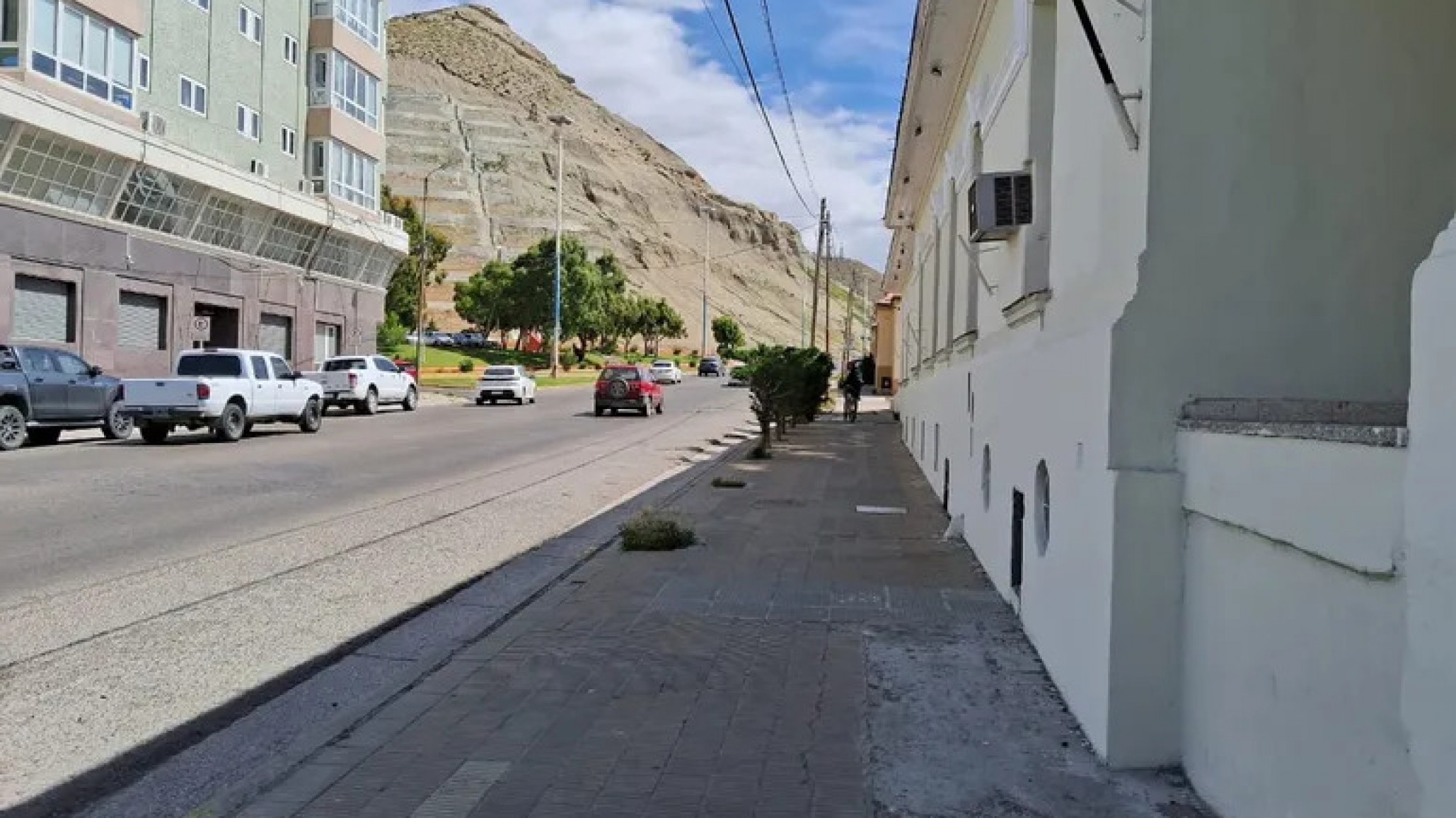 Así continúa el viernes: sigue el viento y la temperatura máxima será de 23°C