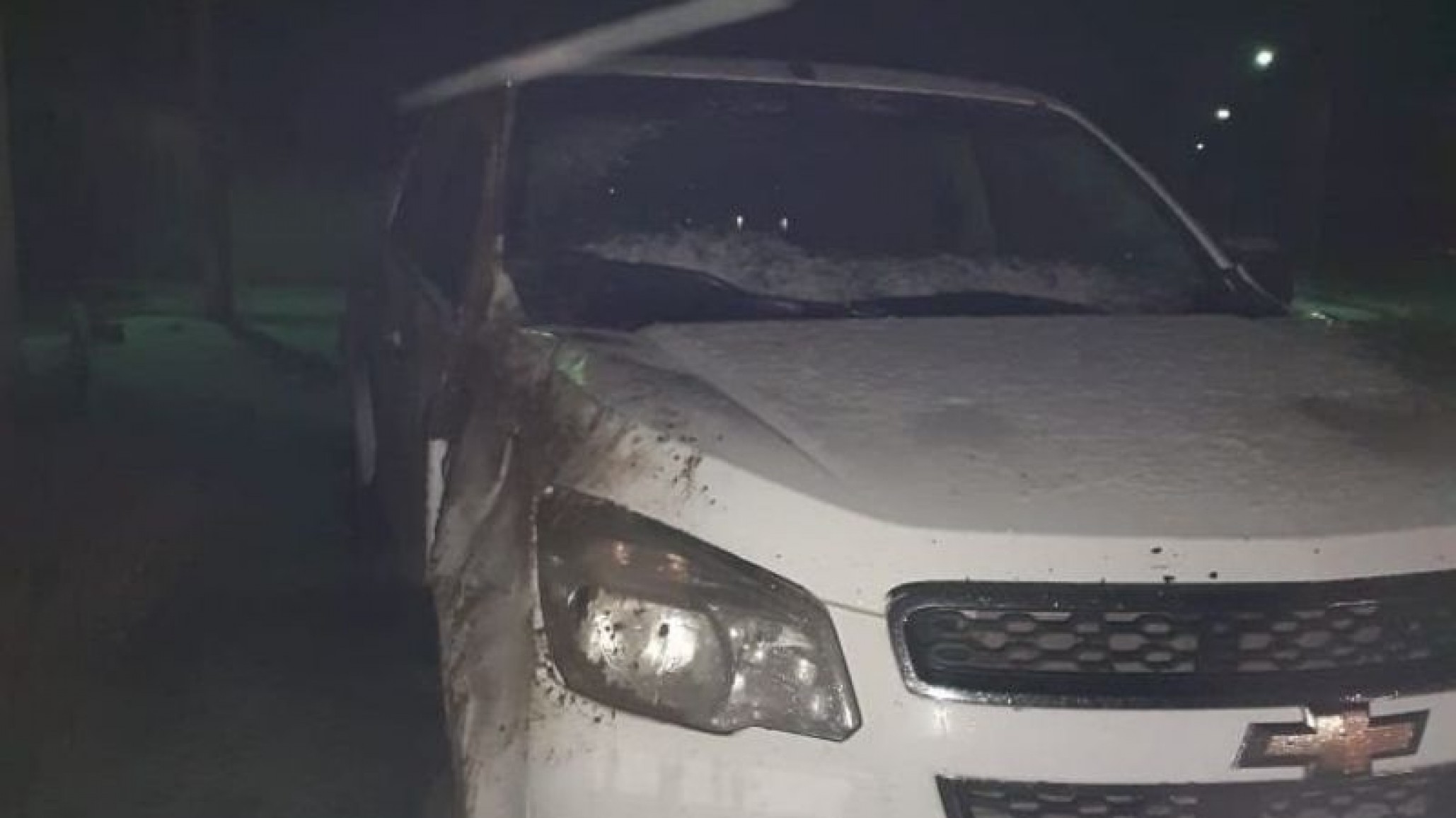 Rutas peligrosas: Volcó una camioneta en la Ruta 3