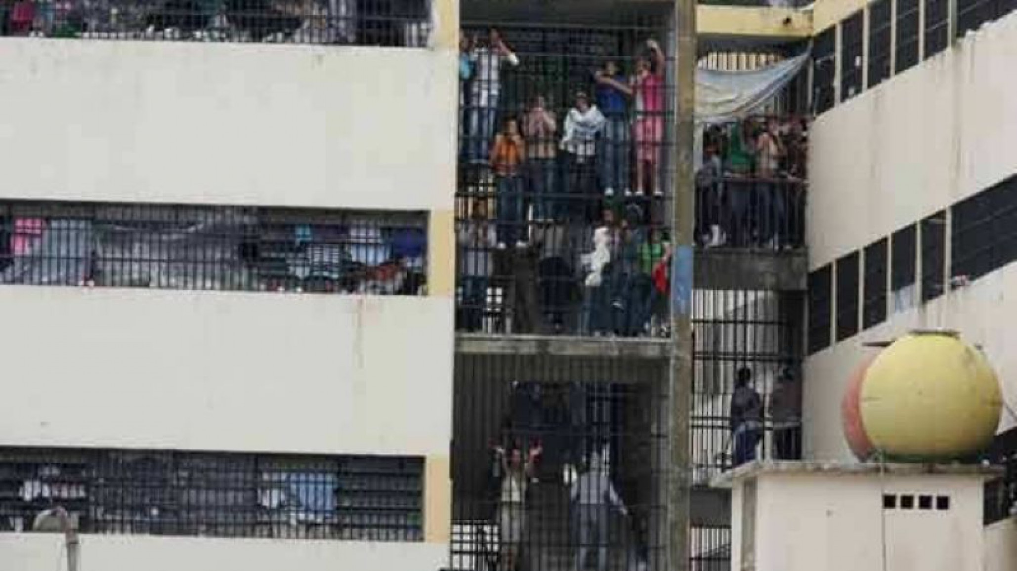 Bachelet denunció ante la ONU que en las cárceles venezolanas ofrecen comida a cambio de sexo