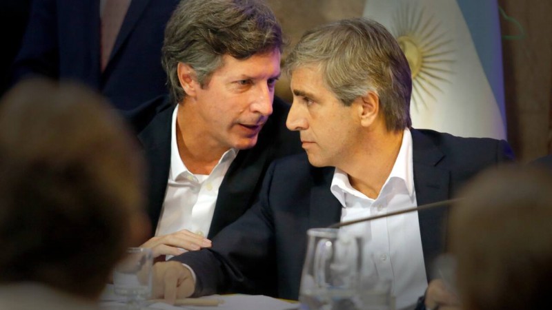 Al 1%: El Gobierno reducirá el ritmo de devaluación del dólar