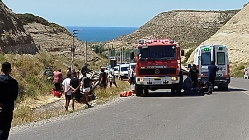 Vuelco en el camino Roque González generó demoras en el tránsito