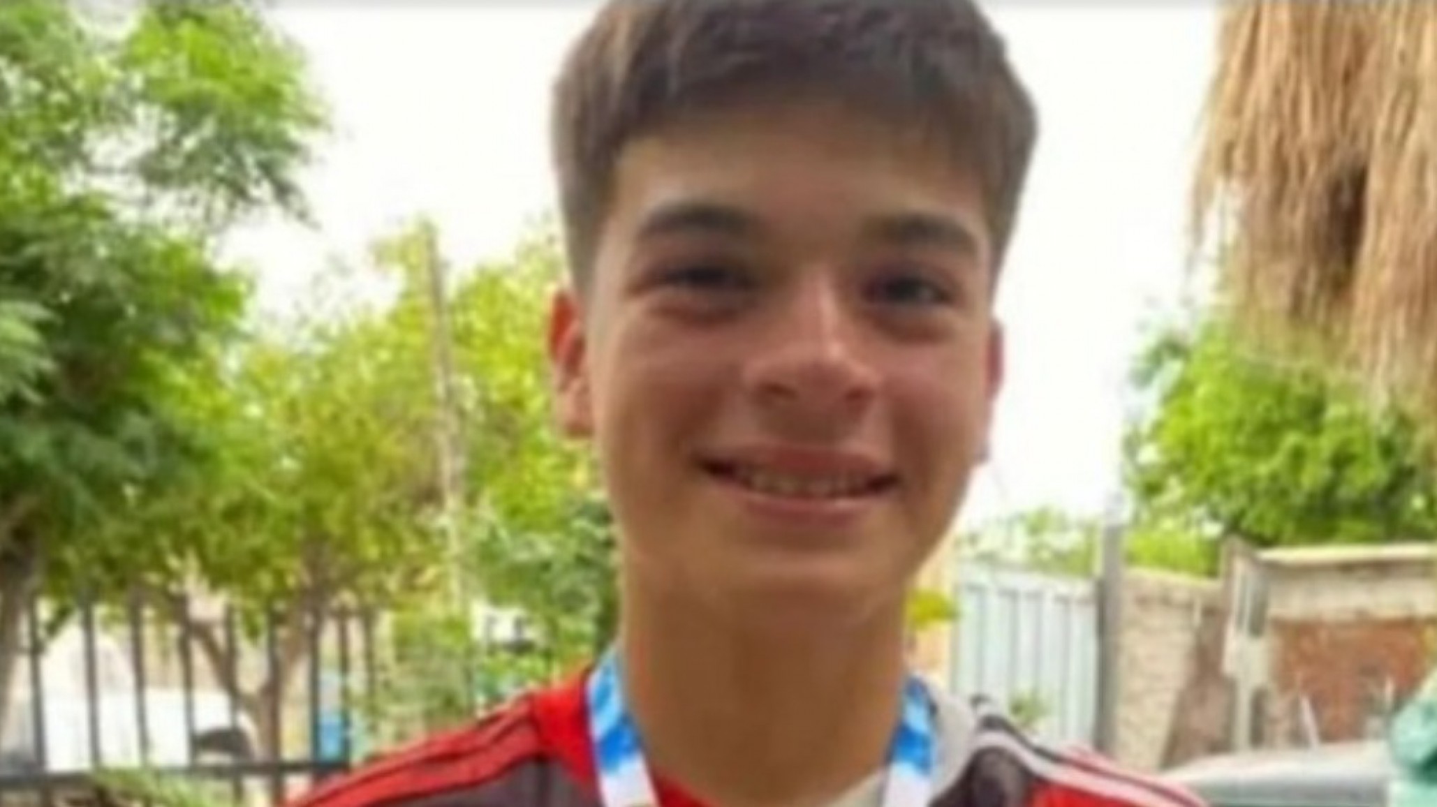 Falleció el niño de 12 años que sufrió quemaduras tras el choque entre un micro y un camión en Maipú