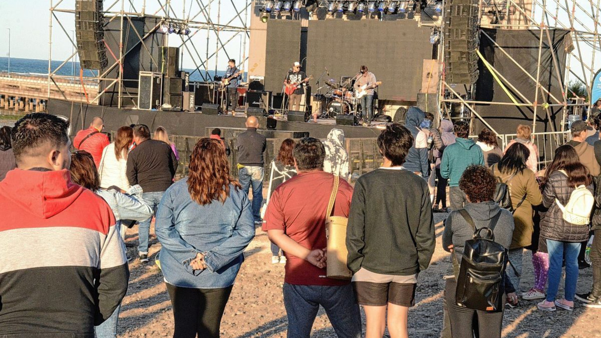 Caleta Córdova celebra la Fiesta del Pescador con música, gastronomía y actividades para toda la familia