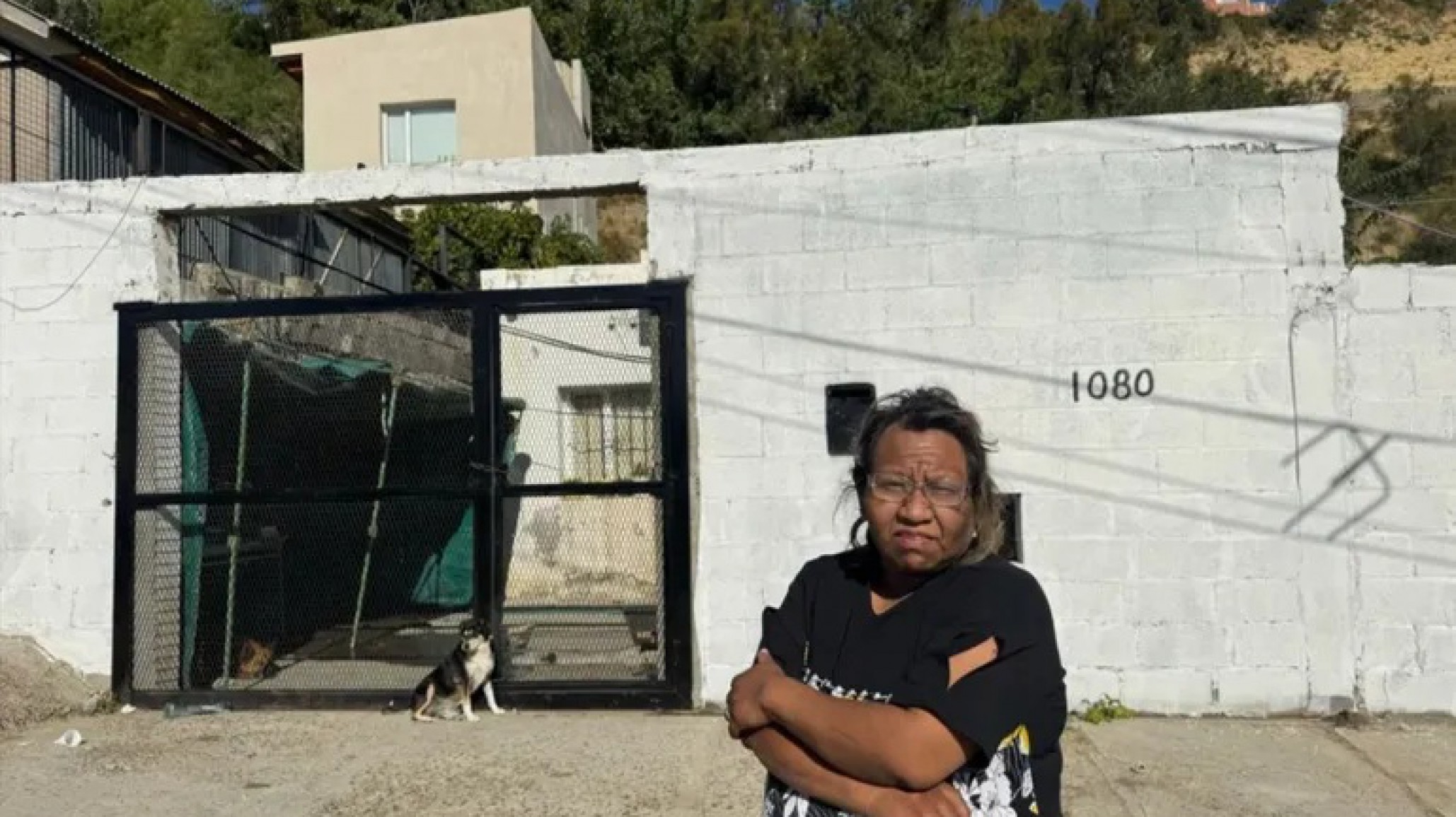 Una familia con niños usurpó la casa de su vecina cuando fue al médico: "Están comiendo mi comida y usando mis cosas"