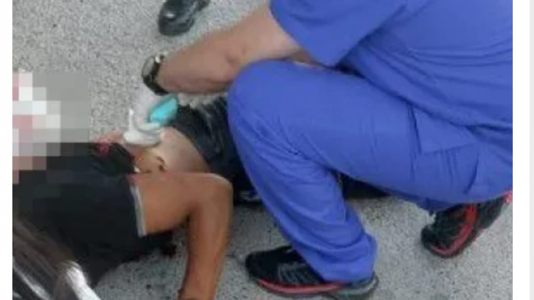 Lo emboscaron y apuñalaron en pleno estacionamiento de La Anónima