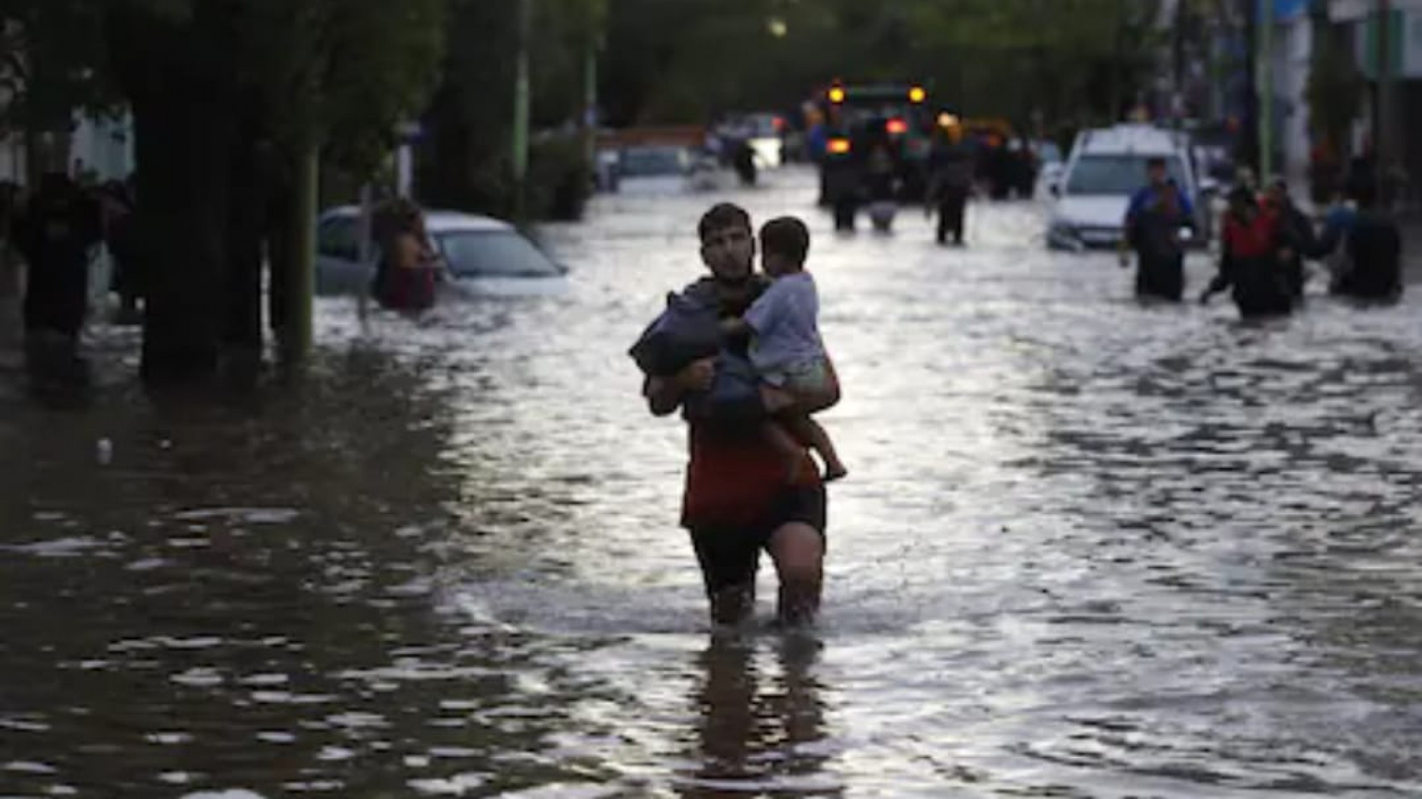 El Gobierno decretó tres días de duelo por las víctimas del temporal en Bahía Blanca